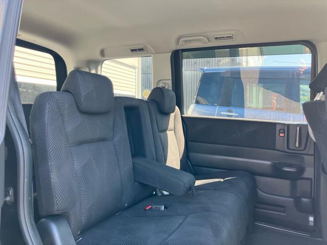 ステップワゴンスパーダ Ｚ　ＨＤＤナビエディション　両側電動スライドドア／ＥＴＣ／バックカメラ／ナビ・ＴＶ／ＣＤ・ＤＶＤ再生／ＨＩＤヘッドランプ／８人乗り／スマートキー２個／１６インチアルミホイール（39枚目）