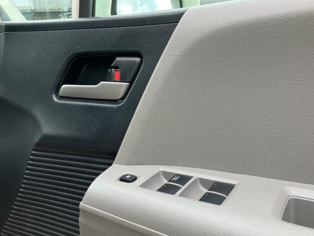 フリード Ｇ　エアロ　Ｌパッケージ　ナビ・ワンセグＴＶ／バックカメラ／ＥＴＣ／ＣＤ・ＤＶＤ再生／オートエアコン／両側スライドドア・左リア電動／８人乗り／車検整備付き（12枚目）