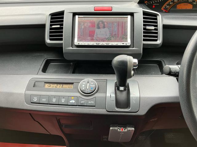 フリード Ｇ　エアロ　Ｌパッケージ　ナビ・ワンセグＴＶ／バックカメラ／ＥＴＣ／ＣＤ・ＤＶＤ再生／オートエアコン／両側スライドドア・左リア電動／８人乗り／車検整備付き（19枚目）