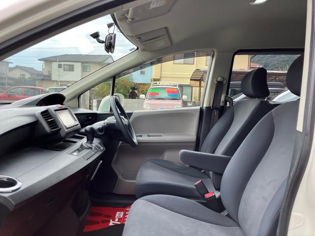 フリード Ｇ　エアロ　Ｌパッケージ　ナビ・ワンセグＴＶ／バックカメラ／ＥＴＣ／ＣＤ・ＤＶＤ再生／オートエアコン／両側スライドドア・左リア電動／８人乗り／車検整備付き（28枚目）