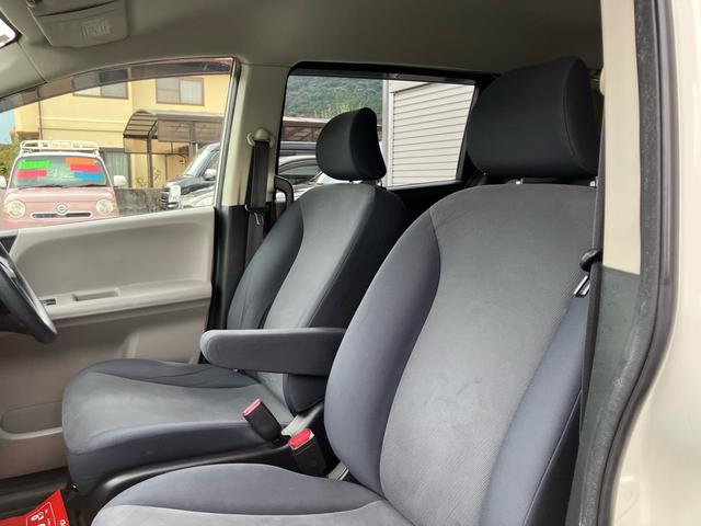 フリード Ｇ　エアロ　Ｌパッケージ　ナビ・ワンセグＴＶ／バックカメラ／ＥＴＣ／ＣＤ・ＤＶＤ再生／オートエアコン／両側スライドドア・左リア電動／８人乗り／車検整備付き（29枚目）