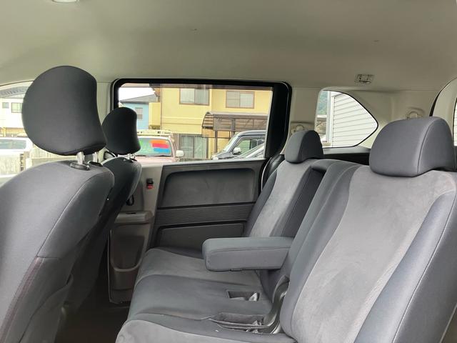 フリード Ｇ　エアロ　Ｌパッケージ　ナビ・ワンセグＴＶ／バックカメラ／ＥＴＣ／ＣＤ・ＤＶＤ再生／オートエアコン／両側スライドドア・左リア電動／８人乗り／車検整備付き（32枚目）