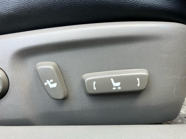 マークX 250G リラックスセレクション パワーシート/バックカメラ/ナビ・テレビ/ETC/CD・DVD再生/ミュージックプレイヤー接続/20インチアルミホイール/スマートキー/プッシュスタート/ダウンサス(38枚目)