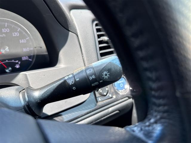 クラウンハイブリッド アスリートＳ　ブラックスタイル　ハイブリッド　ＥＴＣ　バックカメラ　ナビ　ＴＶ　オートクルーズコントロール　オートライト　ＨＩＤ　パワーシート　スマートキー　電動格納ミラー　シートヒーター　ＣＶＴ　盗難防止システム　衝突安全ボディ（26枚目）