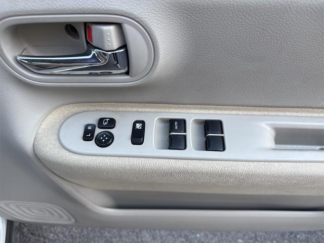 アルトラパン X ETC バックカメラ 衝突被害軽減システム オートライト HID スマートキー アイドリングストップ 電動格納ミラー シートヒーター ベンチシート CVT 盗難防止システム ABS ESC CD(11枚目)