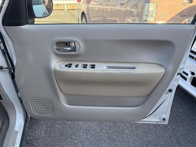 アルトラパン X ETC バックカメラ 衝突被害軽減システム オートライト HID スマートキー アイドリングストップ 電動格納ミラー シートヒーター ベンチシート CVT 盗難防止システム ABS ESC CD(23枚目)