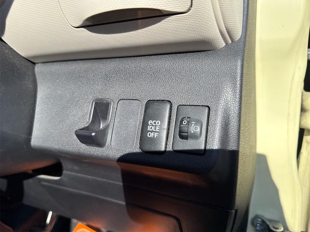 ミラココア ココアプラスＸスペシャルコーデ　スマートキー　アイドリングストップ　電動格納ミラー　ベンチシート　ＣＶＴ　盗難防止システム　ＡＢＳ　ＣＤ　ＤＶＤ再生　ＵＳＢ　ミュージックプレイヤー接続可　Ｂｌｕｅｔｏｏｔｈ　ルーフレール（9枚目）