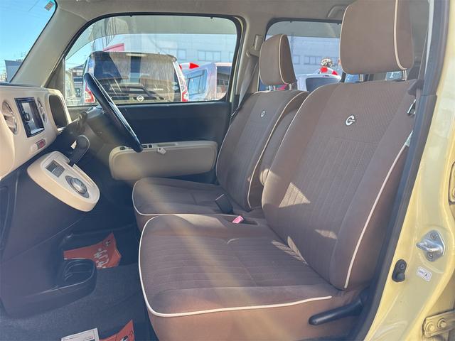 ミラココア ココアプラスＸスペシャルコーデ　スマートキー　アイドリングストップ　電動格納ミラー　ベンチシート　ＣＶＴ　盗難防止システム　ＡＢＳ　ＣＤ　ＤＶＤ再生　ＵＳＢ　ミュージックプレイヤー接続可　Ｂｌｕｅｔｏｏｔｈ　ルーフレール（11枚目）