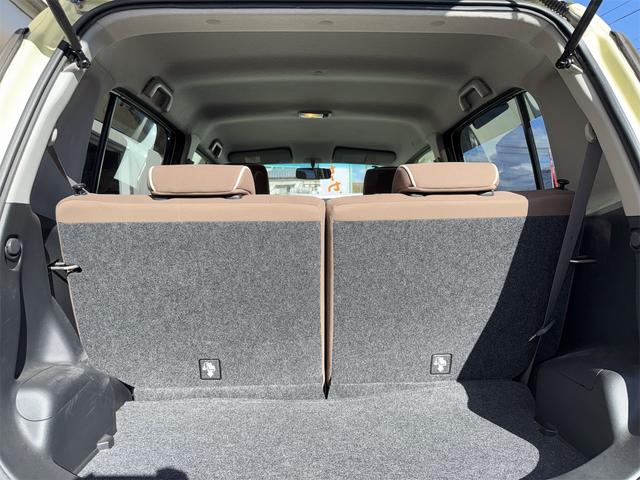 ミラココア ココアプラスＸスペシャルコーデ　スマートキー　アイドリングストップ　電動格納ミラー　ベンチシート　ＣＶＴ　盗難防止システム　ＡＢＳ　ＣＤ　ＤＶＤ再生　ＵＳＢ　ミュージックプレイヤー接続可　Ｂｌｕｅｔｏｏｔｈ　ルーフレール（19枚目）