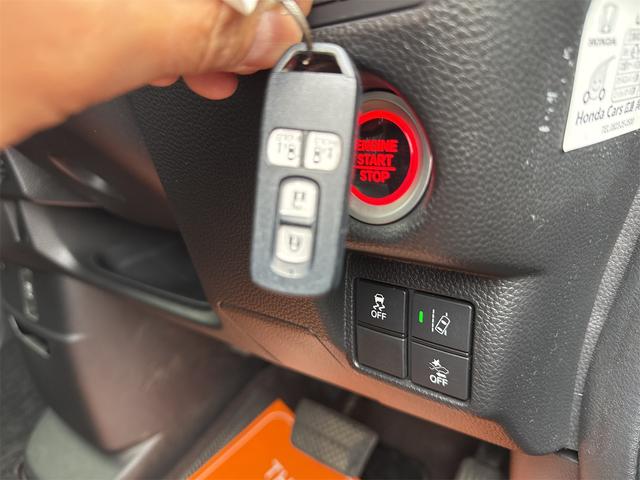 Ｎ－ＢＯＸカスタム Ｇ・Ｌターボホンダセンシング　ドライブレコーダー　ＥＴＣ　バックカメラ　両側電動スライドドア　ＴＶ　後席フリップダウンモニター　オートクルーズコントロール　レーンアシスト　衝突被害軽減システム　オートライト　ＬＥＤヘッドランプ（31枚目）