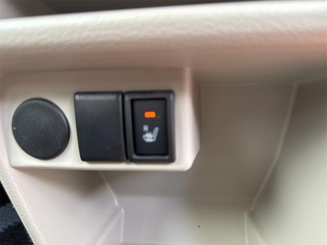 アルトラパン Ｓ　ＥＴＣ　ＴＶ　衝突被害軽減システム　オートライト　ＨＩＤ　スマートキー　アイドリングストップ　電動格納ミラー　シートヒーター　ベンチシート　ＣＶＴ　盗難防止システム　ＡＢＳ　ＥＳＣ　ＣＤ（10枚目）