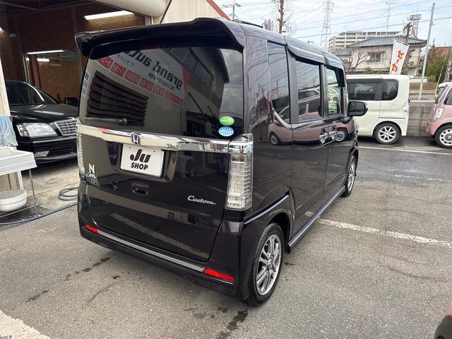 Ｎ－ＢＯＸカスタム Ｇ　ＳＳパッケージ　ＥＴＣ　バックカメラ　両側電動スライドドア　ナビ　ＴＶ　衝突被害軽減システム　オートライト　ＨＩＤ　スマートキー　アイドリングストップ　電動格納ミラー　ベンチシート　ＣＶＴ　盗難防止システム　ＡＢＳ（14枚目）