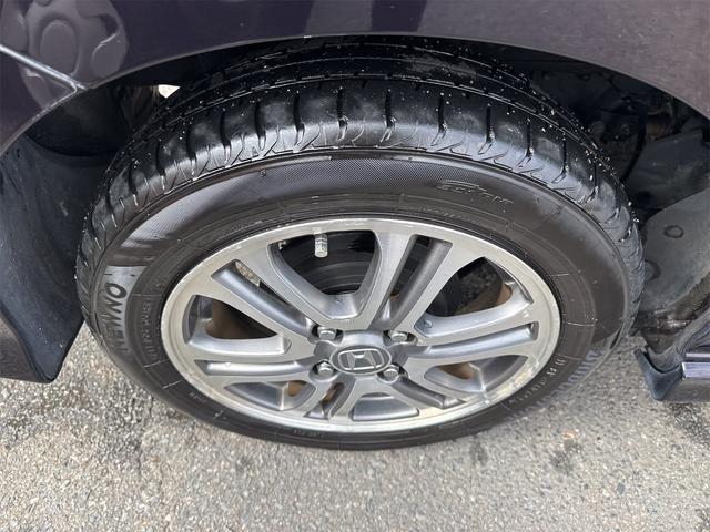 Ｎ－ＢＯＸカスタム Ｇ　ＳＳパッケージ　ＥＴＣ　バックカメラ　両側電動スライドドア　ナビ　ＴＶ　衝突被害軽減システム　オートライト　ＨＩＤ　スマートキー　アイドリングストップ　電動格納ミラー　ベンチシート　ＣＶＴ　盗難防止システム　ＡＢＳ（53枚目）