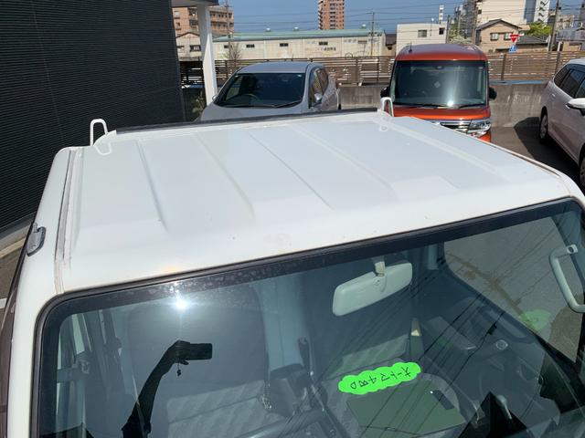キャリイトラック 　４ＷＤ　ＡＴ　純正ラジオチューナー　ラバーマット　サイドバイザー　三方アオリプロテクター　鳥居プロテクター（20枚目）