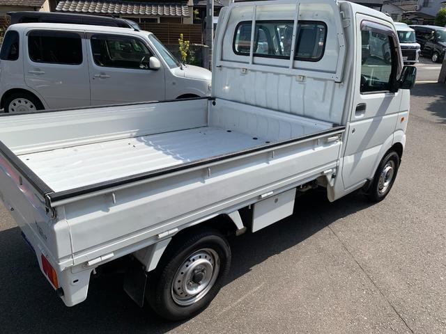 キャリイトラック 　４ＷＤ　ＡＴ　純正ラジオチューナー　ラバーマット　サイドバイザー　三方アオリプロテクター　鳥居プロテクター（24枚目）