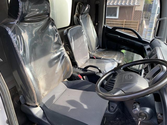 ヒノレンジャー ダンプ　軽油　ダンプ　ＭＴ　最大積載量３７００ｋｇ　車両総重量７９７５ｋｇ（4枚目）