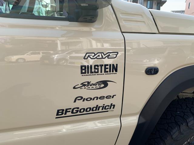 ジムニー XC ワンオーナー ショウワガレージスタイル ビルシュタサス3UP 9INナビ Bカメラ ETC 360Dレコ RAYSデイトナ225/75R16グッドリッチA/T Linksマフラー A-Xルーフラック(58枚目)