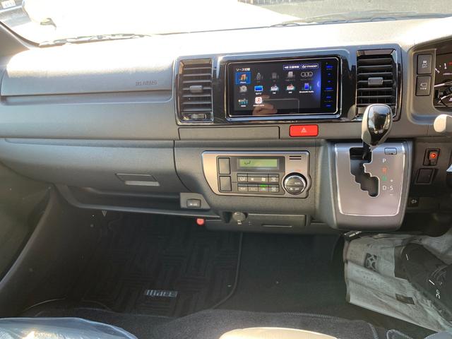 ハイエースバン スーパーＧＬ　ダークプライム　ワンオーナー　ＧＲエアロ３点　ＧＲ１５ＡＷ　ＧＲマッドフラップ　スポイラー　ナビ　前後ドラレコ　ＥＴＣ　デジタルインナーミラー　パノラマモニター　デラックスマット　サイドバイザー（7枚目）