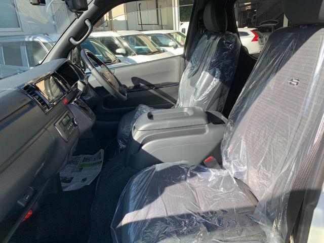 ハイエースバン スーパーＧＬ　ダークプライム　ワンオーナー　ＧＲエアロ３点　ＧＲ１５ＡＷ　ＧＲマッドフラップ　スポイラー　ナビ　前後ドラレコ　ＥＴＣ　デジタルインナーミラー　パノラマモニター　デラックスマット　サイドバイザー（15枚目）