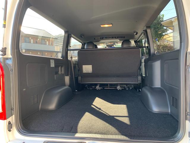 ハイエースバン スーパーＧＬ　ダークプライム　ワンオーナー　ＧＲエアロ３点　ＧＲ１５ＡＷ　ＧＲマッドフラップ　スポイラー　ナビ　前後ドラレコ　ＥＴＣ　デジタルインナーミラー　パノラマモニター　デラックスマット　サイドバイザー（42枚目）