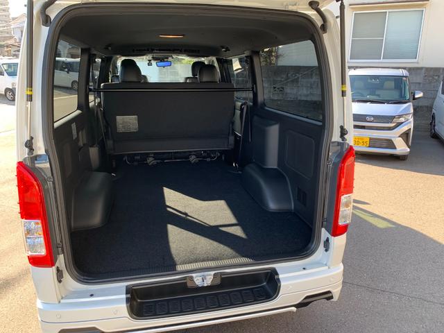 ハイエースバン スーパーＧＬ　ダークプライム　ワンオーナー　ＧＲエアロ３点　ＧＲ１５ＡＷ　ＧＲマッドフラップ　スポイラー　ナビ　前後ドラレコ　ＥＴＣ　デジタルインナーミラー　パノラマモニター　デラックスマット　サイドバイザー（43枚目）