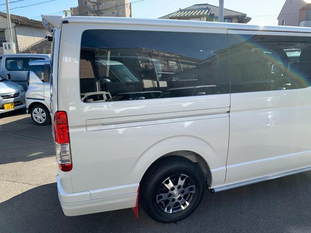 ハイエースバン スーパーＧＬ　ダークプライム　ワンオーナー　ＧＲエアロ３点　ＧＲ１５ＡＷ　ＧＲマッドフラップ　スポイラー　ナビ　前後ドラレコ　ＥＴＣ　デジタルインナーミラー　パノラマモニター　デラックスマット　サイドバイザー（46枚目）