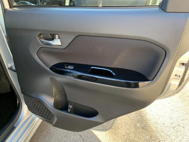 ムーヴ カスタム　ＲＳ　ハイパーリミテッドＳＡＩＩＩ　ワンオーナー　ターボ　フルセグナビ　ドラレコ　ＥＴＣ　パノラマモニター　運転席シートヒーター　フロアマット　サイドバイザー　ステアリングスイッチ　本革ステアリング　ハーフレザー（26枚目）