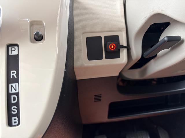 ムーヴキャンバス Gメイクアップリミテッド SAIII ワンオーナー フルセグナビ 全方位モニター ドラレコ ETC シートカバー 両側電動スライドドア フロアマット サイドバイザー(8枚目)