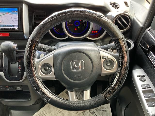 Ｎ－ＢＯＸカスタム Ｇ・ターボＬパッケージ　両側電動スライド　バックカメラ　プッシュスタート　ＨＩＤ　ＥＴＣ　　Ｂｌｕｅｔｏｏｔｈ　ロールサンシェード　社外Ｆスポ　Ｒスポ　Ｓスポ　社外アルミ　アイドリッグストップ　クルーズコントロール（15枚目）