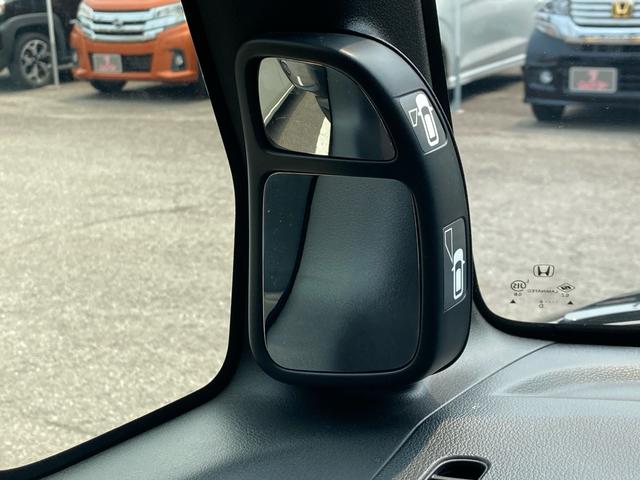 Ｎ－ＢＯＸカスタム Ｇ・ターボＬパッケージ　両側電動スライド　バックカメラ　プッシュスタート　ＨＩＤ　ＥＴＣ　　Ｂｌｕｅｔｏｏｔｈ　ロールサンシェード　社外Ｆスポ　Ｒスポ　Ｓスポ　社外アルミ　アイドリッグストップ　クルーズコントロール（23枚目）