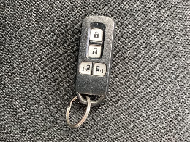 Ｎ－ＢＯＸカスタム Ｇ・ターボＬパッケージ　両側電動スライド　バックカメラ　プッシュスタート　ＨＩＤ　ＥＴＣ　　Ｂｌｕｅｔｏｏｔｈ　ロールサンシェード　社外Ｆスポ　Ｒスポ　Ｓスポ　社外アルミ　アイドリッグストップ　クルーズコントロール（25枚目）
