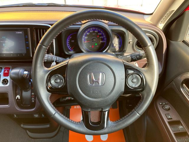 Ｎ－ＯＮＥ プレミアム　ツアラー　ＳＳパッケージ　前席シートヒーター　バックカメラ　ドライブレコーダー　純正アルミ　純正ナビフルセグＴＶ　Ｂｌｕｅｔｏｏｔｈ　ＨＩＤオートライト　クルーズコントロール　パドルシフト　革巻ステア　ＥＴＣ　プッシュスタート（11枚目）