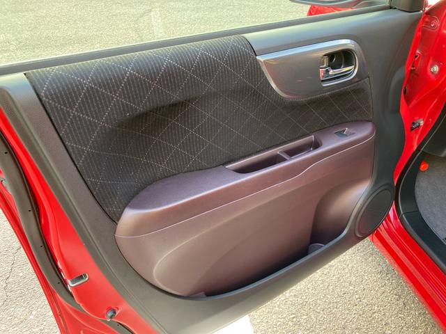 Ｎ－ＯＮＥ プレミアム　ツアラー　ＳＳパッケージ　前席シートヒーター　バックカメラ　ドライブレコーダー　純正アルミ　純正ナビフルセグＴＶ　Ｂｌｕｅｔｏｏｔｈ　ＨＩＤオートライト　クルーズコントロール　パドルシフト　革巻ステア　ＥＴＣ　プッシュスタート（23枚目）