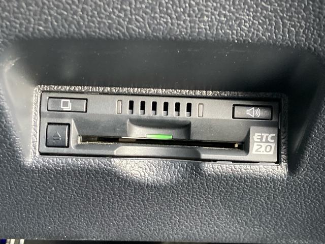 プリウスＰＨＶ Ｓセーフティプラス　ソーラー充電システム　ワンオーナー　純正９インチナビフルセグＴＶ　Ｂｌｕｅｔｏｏｔｈ　ＤＶＤ　ＥＴＣ２．０　ＬＥＤオートライト　オートハービーム　スマートキー　プッシュスタート　クルーズコントロール（29枚目）