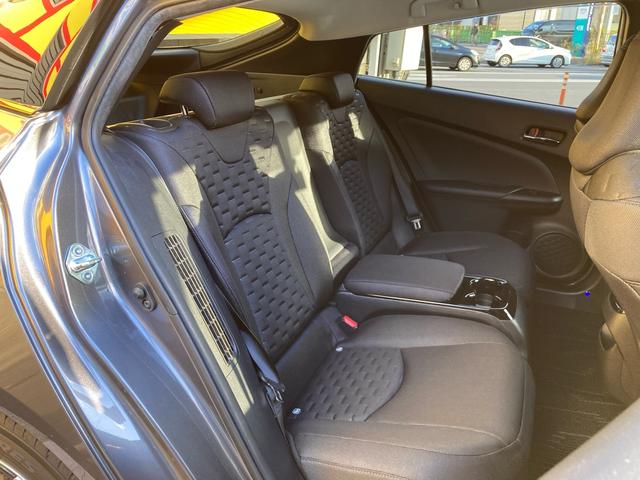 プリウスＰＨＶ Ｓセーフティプラス　ソーラー充電システム　ワンオーナー　純正９インチナビフルセグＴＶ　Ｂｌｕｅｔｏｏｔｈ　ＤＶＤ　ＥＴＣ２．０　ＬＥＤオートライト　オートハービーム　スマートキー　プッシュスタート　クルーズコントロール（32枚目）