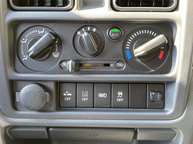 キャリイトラック 　Ｌ　４ＷＤ　ブレーキサポート　５ＭＴ　エアコン　パワステ　レーンキープアシスト　オートライト　ナビフルセグＴＶ　Ｂｌｕｅｔｏｏｔｈ　ＤＶＤ再生　横滑り防止装置　エアバック　ＡＢＳ　車検整備付（14枚目）
