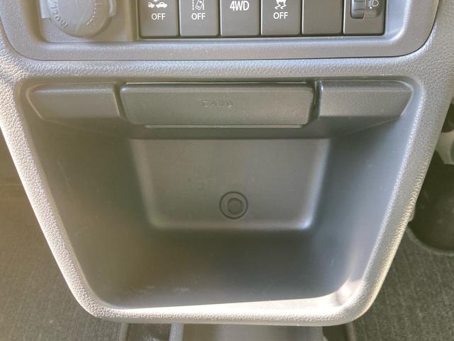 キャリイトラック 　Ｌ　４ＷＤ　ブレーキサポート　５ＭＴ　エアコン　パワステ　レーンキープアシスト　オートライト　ナビフルセグＴＶ　Ｂｌｕｅｔｏｏｔｈ　ＤＶＤ再生　横滑り防止装置　エアバック　ＡＢＳ　車検整備付（15枚目）