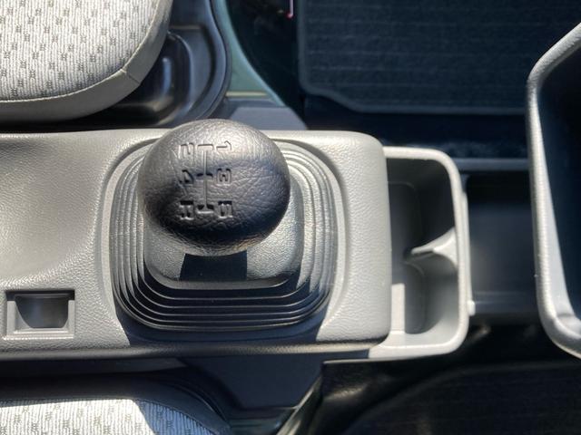 キャリイトラック 　Ｌ　４ＷＤ　ブレーキサポート　５ＭＴ　エアコン　パワステ　レーンキープアシスト　オートライト　ナビフルセグＴＶ　Ｂｌｕｅｔｏｏｔｈ　ＤＶＤ再生　横滑り防止装置　エアバック　ＡＢＳ　車検整備付（21枚目）