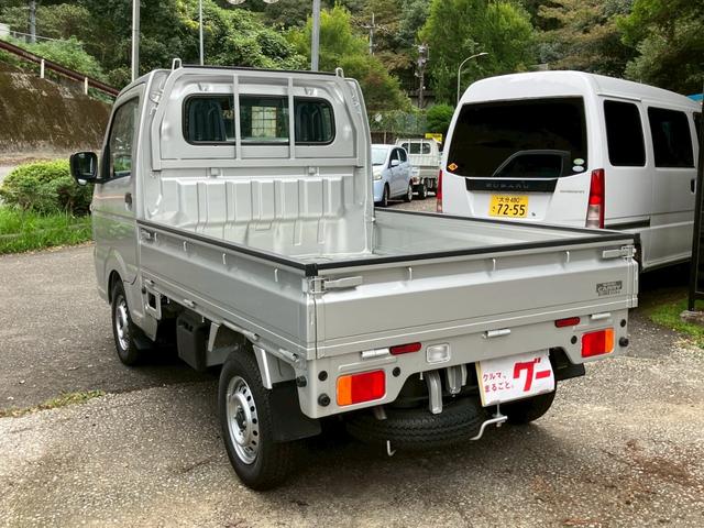 キャリイトラック ＫＣエアコン・パワステ　パートタイム４ＷＤ　オートマチック　デュアルカメラブレーキサポート　車線逸脱警報機能　クリアランスソナー　アイドリングストップ　パワーウインドウ　キーレス（9枚目）