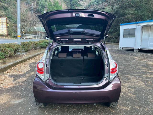 アクア Ｇ　ナビ　ＴＶ　バックモニター　アイドリングストップ　エアコン　パワステ　パワーウィンドウ　エアバッグ　ＡＢＳ　キーレス　ＥＴＣ　ハイブリッド（16枚目）