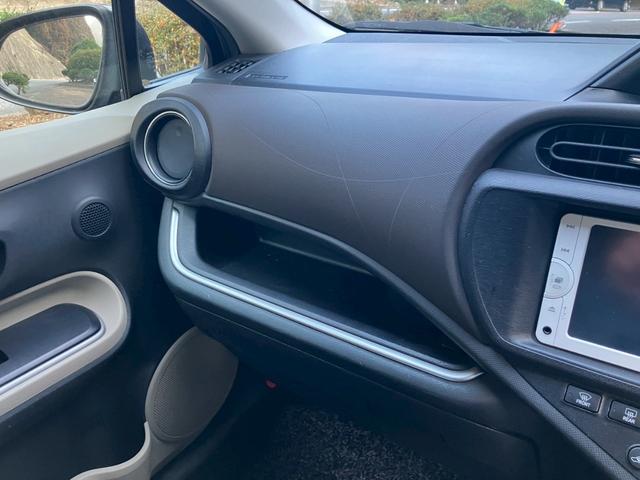 アクア Ｇ　ナビ　ＴＶ　バックモニター　アイドリングストップ　エアコン　パワステ　パワーウィンドウ　エアバッグ　ＡＢＳ　キーレス　ＥＴＣ　ハイブリッド（32枚目）