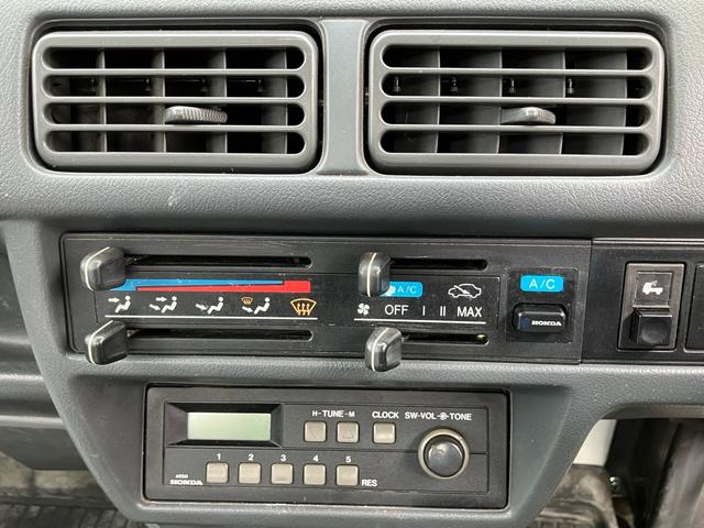 アクティトラック ＳＤＸ　オートマ　エアコン　三方開　ラジオデッキ　作業灯　荷台ゴムマット（17枚目）