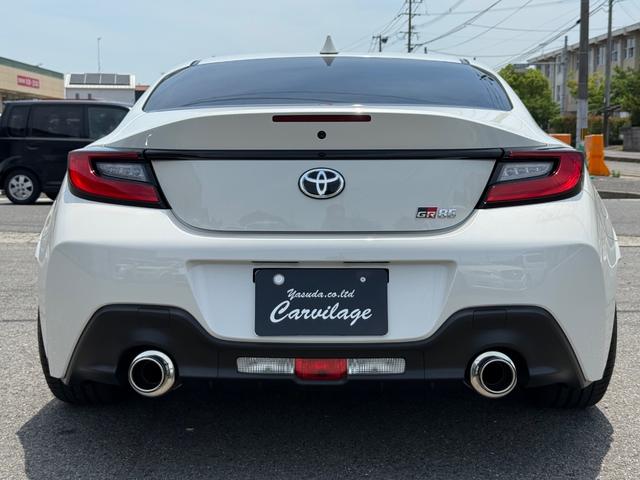 ＧＲ８６ ＲＺ　社外マフラー　社外スポイラー　車高調　純正パーツ有　バックカメラ　ＥＴＣ　ドライブレコーダー（7枚目）