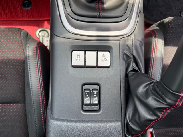ＧＲ８６ ＲＺ　社外マフラー　社外スポイラー　車高調　純正パーツ有　バックカメラ　ＥＴＣ　ドライブレコーダー（28枚目）