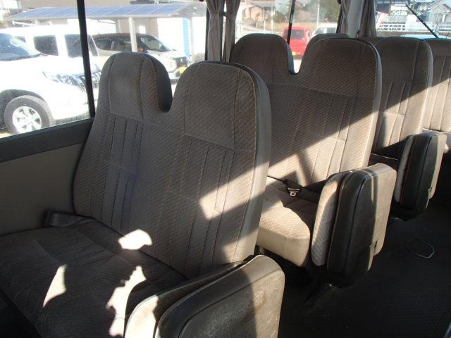 LX 26人乗り マニュアル車 電動ドア(12枚目)