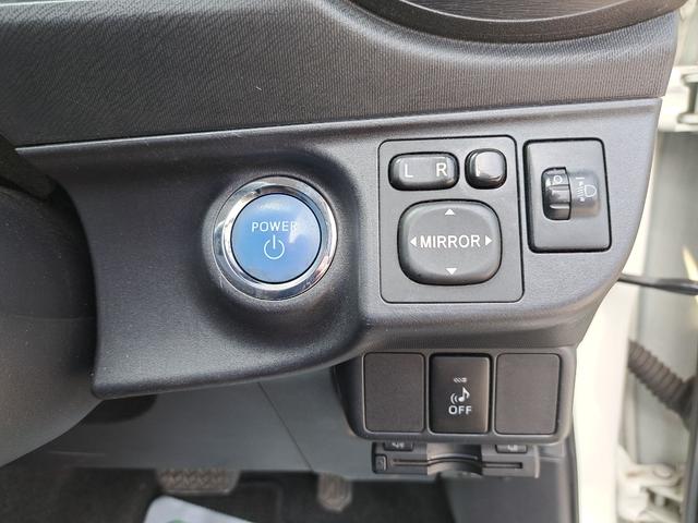 アクア Ｇ　ドライブレコーダー　ＥＴＣ　ナビ　ＴＶ　スマートキー　アイドリングストップ　電動格納ミラー　ＣＶＴ　衝突安全ボディ　ＡＢＳ　ＥＳＣ　エアコン　パワーステアリング（8枚目）