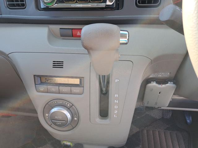 アトレーワゴン カスタムターボＲＳリミテッド　ＥＴＣ　両側スライド・片側電動　ＨＩＤ　キーレスエントリー　電動格納ミラー　ベンチシート　ＡＴ　盗難防止システム　ＡＢＳ　ＣＤ　ＭＤ　ミュージックプレイヤー接続可　アルミホイール　走行４７４３１キロ（6枚目）