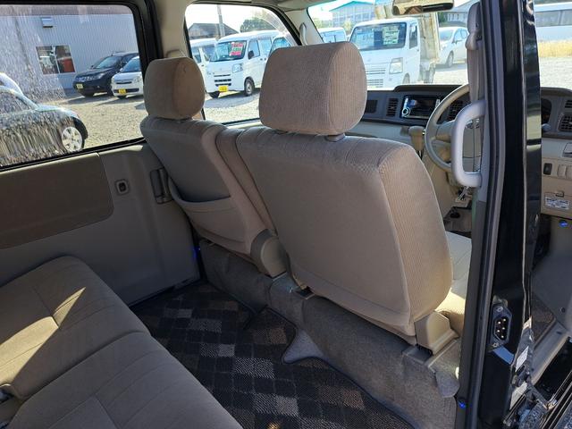 アトレーワゴン カスタムターボＲＳリミテッド　ＥＴＣ　両側スライド・片側電動　ＨＩＤ　キーレスエントリー　電動格納ミラー　ベンチシート　ＡＴ　盗難防止システム　ＡＢＳ　ＣＤ　ＭＤ　ミュージックプレイヤー接続可　アルミホイール　走行４７４３１キロ（34枚目）