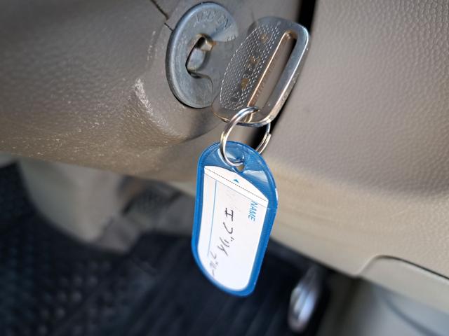 エブリイ ＰＣ　ＭＴ　両側スライドドア　盗難防止システム　エアコン　パワーステアリング　パワーウィンドウ　運転席エアバッグ　助手席エアバッグ（6枚目）