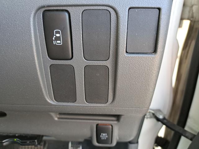 タント カスタムＸリミテッド　ＥＴＣ　電動スライドドア　ナビ　ＴＶ　ＨＩＤ　スマートキー　電動格納ミラー　ベンチシート　ＣＶＴ　盗難防止システム　ＡＢＳ　ＣＤ　ミュージックプレイヤー接続可　Ｂｌｕｅｔｏｏｔｈ　衝突安全ボディ（6枚目）